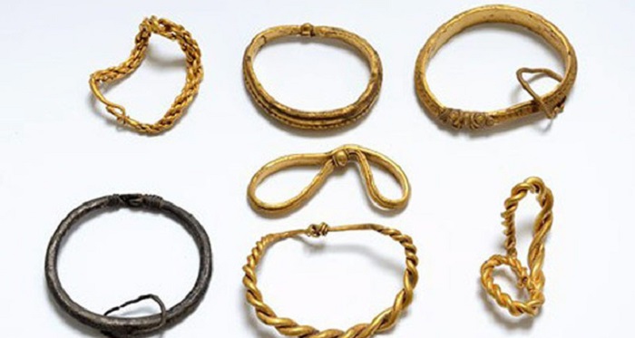 Amateur archeologists discover largest Viking-era gold jewelry stash in Denmark 
